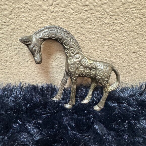 Brass Miniture Giraffe Figurine With Textured Detailing  3" Tall - Picture 1 of 6